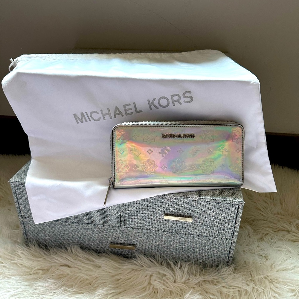 COPY - Michael Kor’s “Limited Edition” Iridescent Wallet